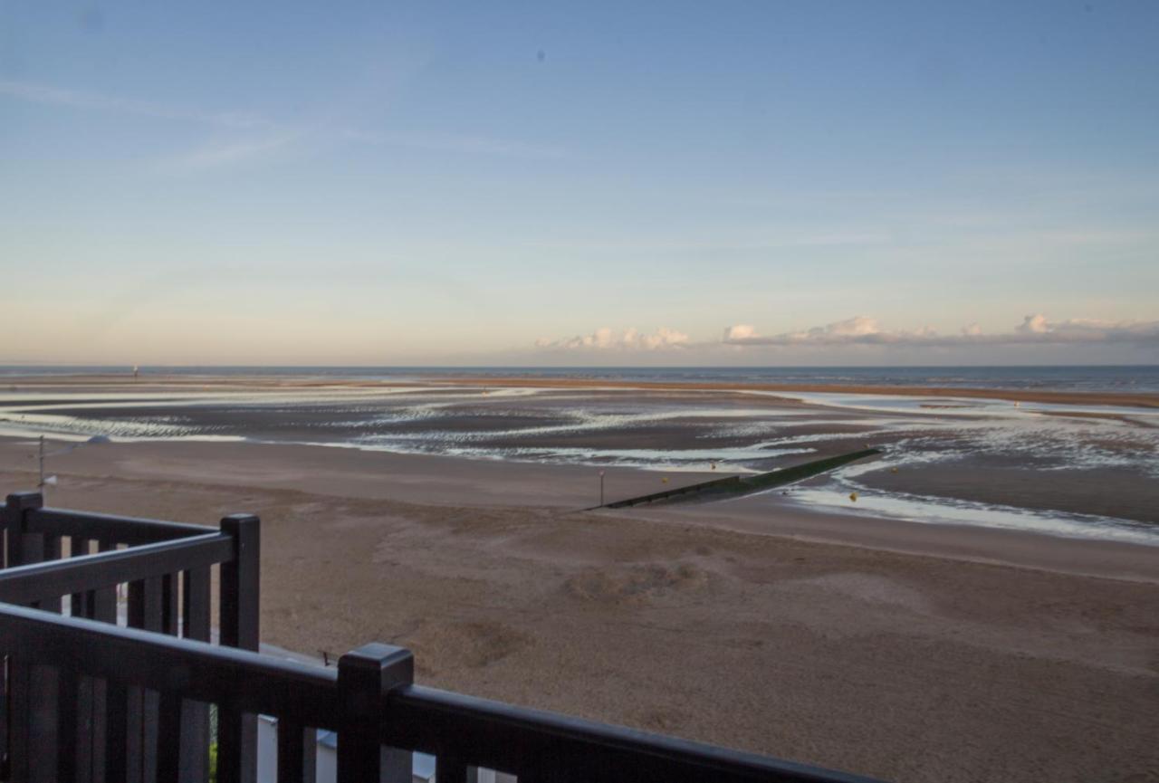 Charmant Appartement Face A La Mer Avec Balcon อูลกัท ภายนอก รูปภาพ